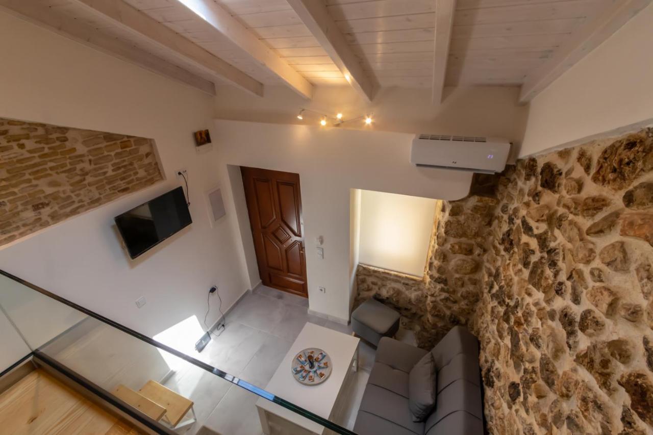 Stone House Apartment Mantouki Bagian luar foto